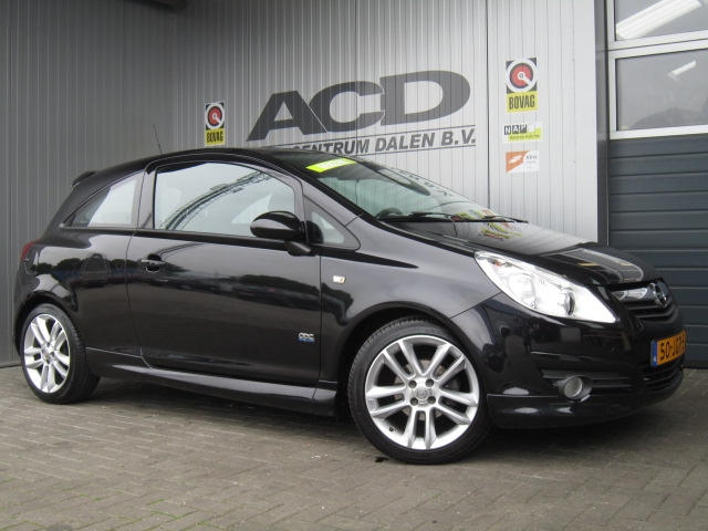 <p>
	Opel corsa opc</p>
