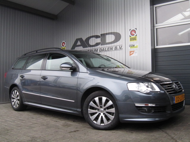 <p>
	Volkswagen Passat</p>
